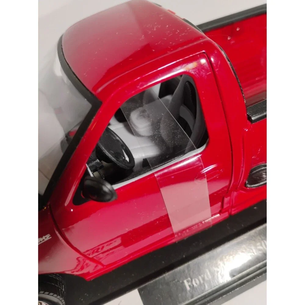 BURAGO GOLD Coll. 1999 Ford F-150 SVT LIGHTNING 1/21 Diecast Pickup Red